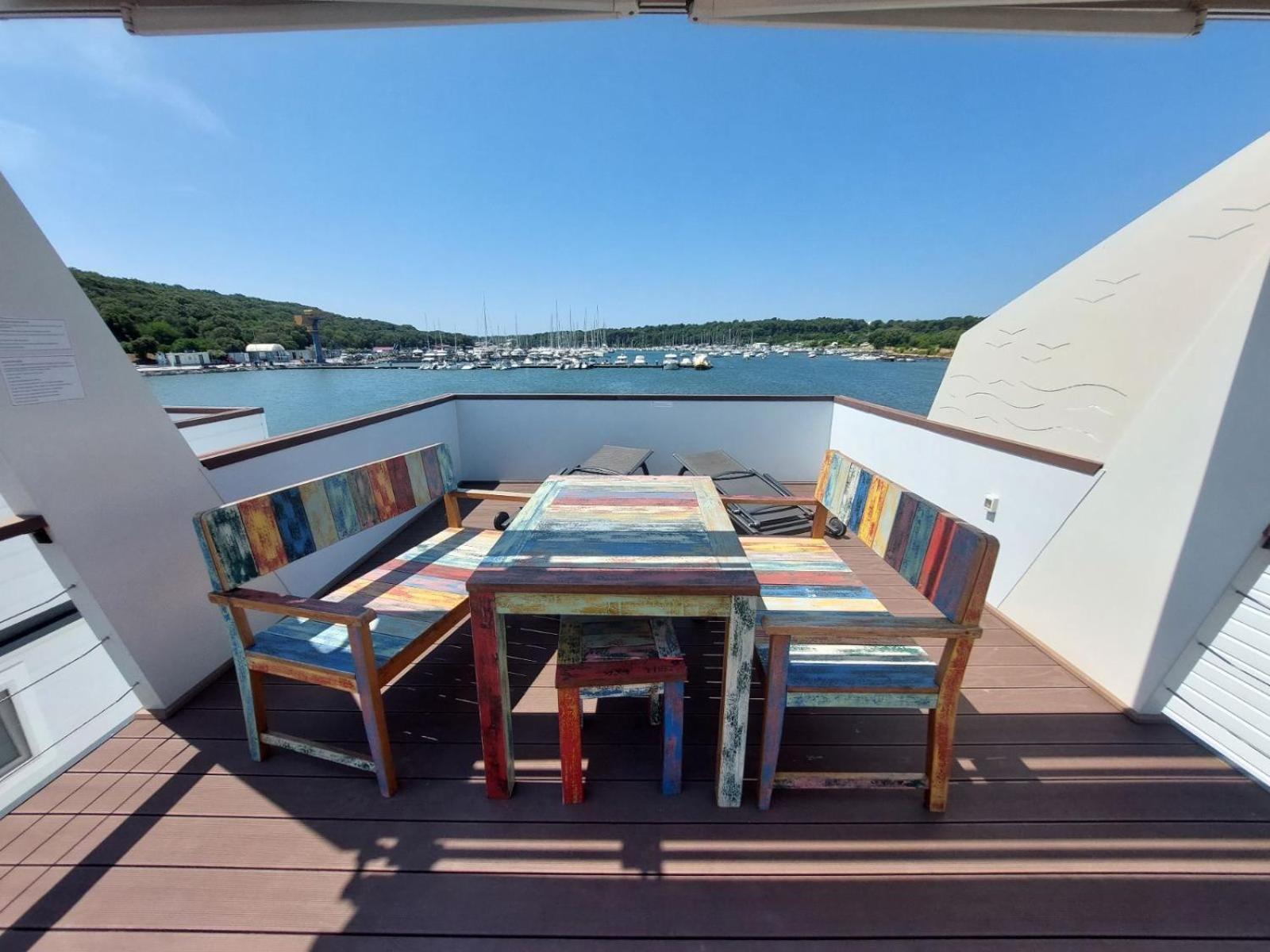 House Boat Oliva - Floating House Villa Pula Eksteriør billede